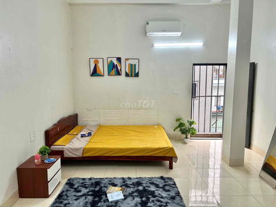 TT143 -gác xép rộng ban công thoáng Vạn Phúc Đại Mỗ 21/9 trống