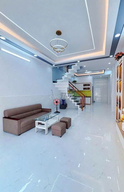 Bán nhà 1 trệt 1 lầu sân thượng - 40m2 sàn - Bình Tân