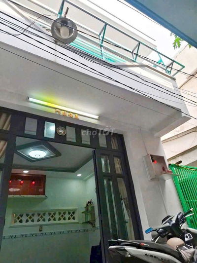 Siêu rẻ khách ơi nhà 5×7 trệt 1 lầu đúc 1pn kín 1pn hở 2wc nhà đẹp 6tr