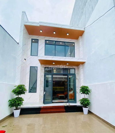 Nhà Gác Lửng Mới Xây Ngay Cổng Chào KDL Bửu Long.Đưa 500 triệu vào ở
