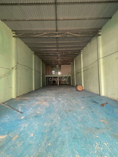 Kho 8×40 ( có gác ) Đường Nguyễn Thị Tú Bình Hưng Hòa b bình Tân
