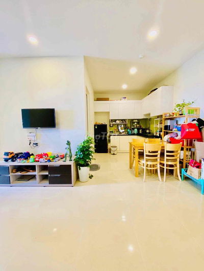 CHỦ BÁN GẤP GIÁ HẤP DẪN TẠI Q8 3PN 2WC GIÁ CHỈ 2,450 TỶ CHỦ BAO HẾT
