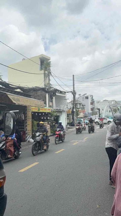 VỊ TRÍ KINH DOANH SẦM UẤT GIÁP BÀ HOM,TÂN HOÁ