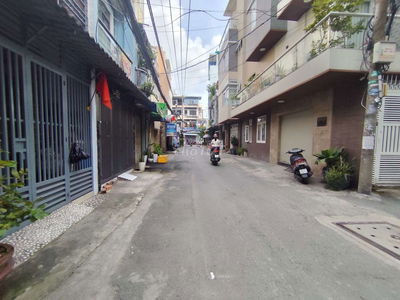 Cho thuê nhà mới hẻm xe tải, 2 tầng Cửu Long, Quận 10, 3PN – 4x19m