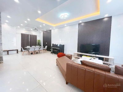 Cho thuê biệt thự Song Lập 150m Full đồ đẹp, vài bước chân ra biển hồ. LH 0869 929 ***. Xem nhà 24/7