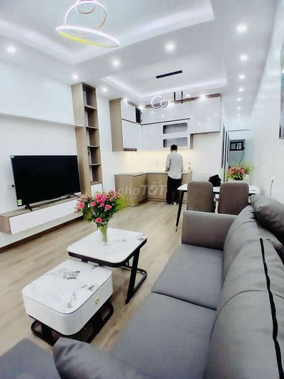 Cho thuê căn hộ tập thể đẹp, full đồ phố Doãn Kế Thiện giá 9tr/tháng