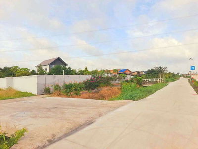 Hàng thơm, 171m2 đất thổ cư 8 x 20m View Kênh chỉ 590tr