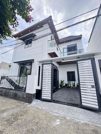 Bán Căn Nhà Phố Hiện Đại 9,2 x 10 Shr 1 Lầu 3 PN, 1 P Thờ, P Xông Hơi