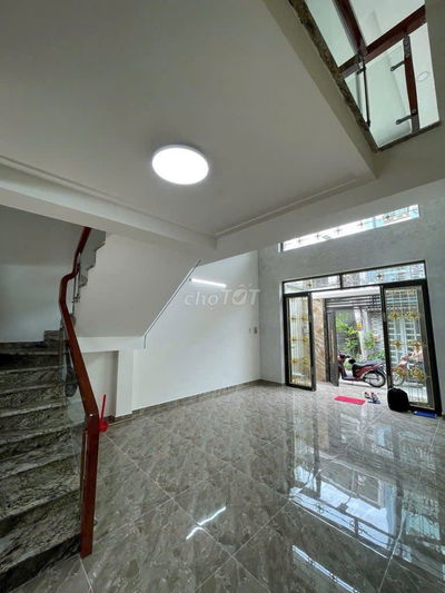 Cho thuê nhà nguyên căn 4PN - 5WC - Nhiêu Tứ