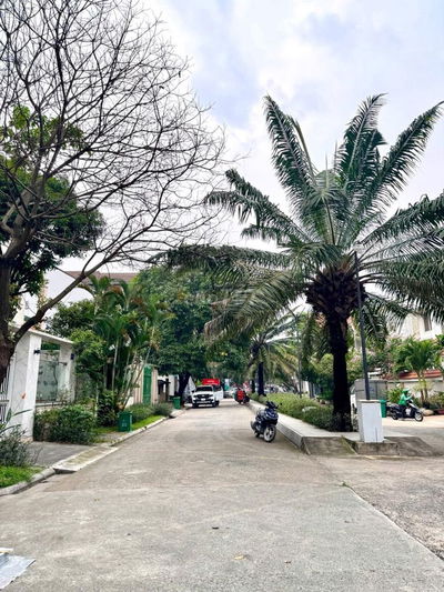 Biệt Thự Hồ bơi 450 m2, 2 lầu Ngay Lương Định Của Nhỉnh 90 Tỷ