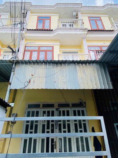 Bán nhà 2 lầu đang ở sổ hồng chung thổ cư gpxd apd09