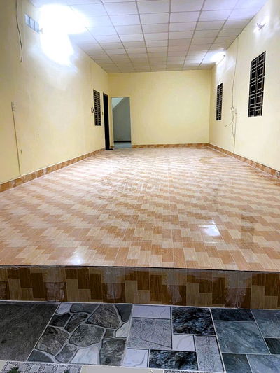 cho thuê nhà mặt tiền đường Linh Trung tiện kinh doanh văn phòng, spa