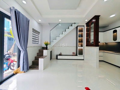 42M2 NGANG GẦN 6M VUÔNG A4 3 NGỦ FULL NỘI THẤT GẦN KHU DREAMHOME