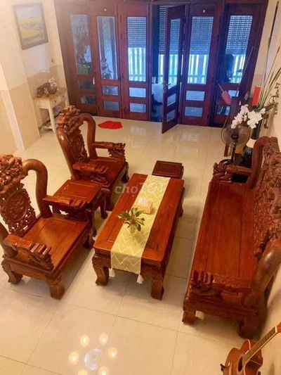 Mặt tiền Cộng Hòa. P.13. Tân Bình 4.2x19.5m. 2 tầng; 6PN 4WC; 37.5tr