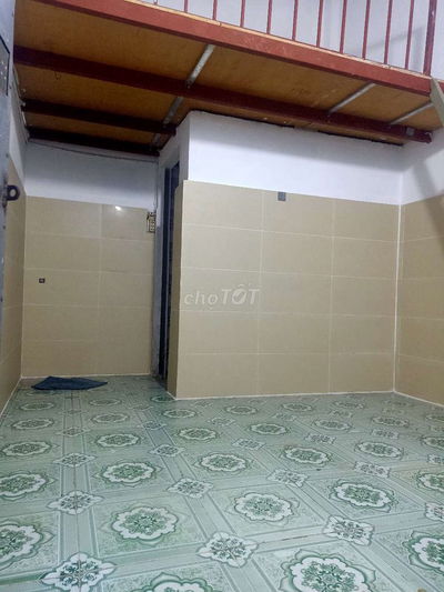 Phòng 18m² có gác, wc riêng ở đường số 8 phường 11 Gò Vấp