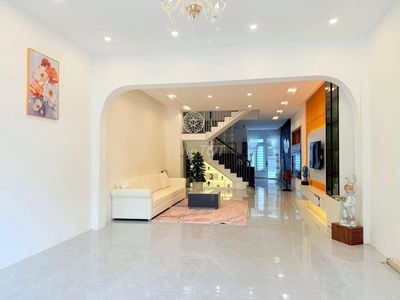 Bán nhà 3 tầng đường Thanh Lương 6 kề Công Viên