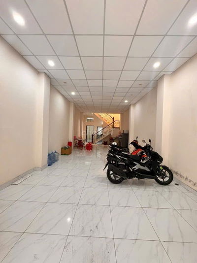 BÁN NHÀ HẺM XE HƠI 90M2 - P11 Tân Bình - Ngang 5M - HĐT:170TR - 8.8 tỷ