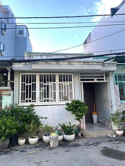 CỰC HIẾM  BÁN NHÀ CẤP 4-CÓ 3 CĂN NHÀ TRỌ CHO THUÊ HÀNG THÁNG-NHÀ BÈ