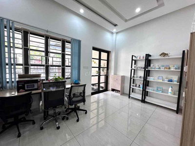 Cho thuê nhà Cityland, có thang máy