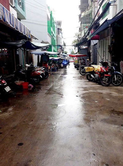 BÁN GẤP NHÀ LÝ THÁI TỔ,KHU VIP Q10.DT 5x20m,XE HƠI VI VU,GIÁ CHỈ 16xTỶ