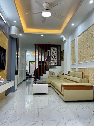 Bán nhà Hoàng Hoa Thám Ba Đình, full NT, gần phố, 2 thoáng 52m*4T.