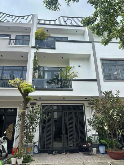 BÁN NHÀ HOÀN CÔNG 2 LẦU TẶNG NỘI THẤT - AN phú.Tp HCM - KDC ĐỒNG BỘ
