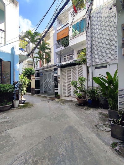 Hxh Nguyễn Thị Minh Khai cn 108m T3L cách MT 20m 24 tỷ TL