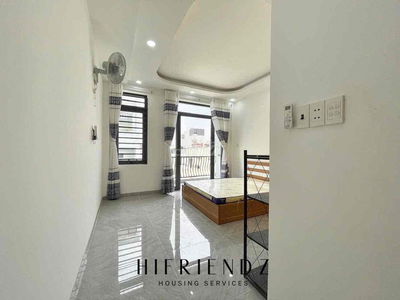 CĂN HỘ STUDIO BAN CÔNG MỚI 100% - FULL NỘI THẤT NGAY NGÃ TƯ BỐN XÃ