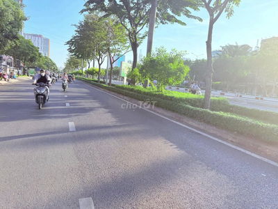 Tôi Bán Nhà Phố NGUYỄN XIỂN NGUYỄN TRÃI 7Tầng Thang Máy Nhà Đẹp ở Ngay