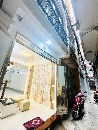 Bá.n nhà riêng Thanh xuân, Hà Nội. Nhà 4 tầng, tặng nội thất