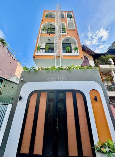 🔔 SIÊU HOT - Nhà 5 tầng vuông vức, ngay sát Emart Phan Huy Ích