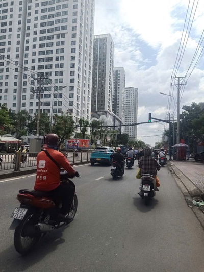 Sốc, Mặt tiền đường số,Thảo Điền, 250m, 3 tầng, kinh doanh, chỉ 40 tỷ.