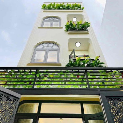 Nhà đẹp full nội thất 4 phòng ngủ đường Phạm Văn Chiêu gần chợ Thạch