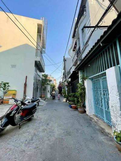 NHÀ MỚI 60m2, NHÀ BÈ, TP HCM, BAN CÔNG THOÁNG MÁT, 4.8T