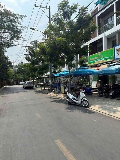 Siêu Phẩm _ Ngay Sát Phạm Văn Đồng _ 80m2_GPXD 4 Tầng _ Chỉ 6 Tỷ (TL )