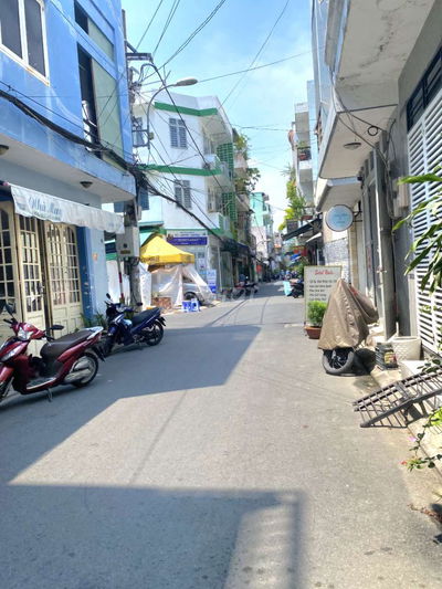 NHÀ ĐẸP 2 TẦNG, FULL NỘI THẤT CHÂU ÂU - HẺM 8M THÔNG - GẦN AEON MALL