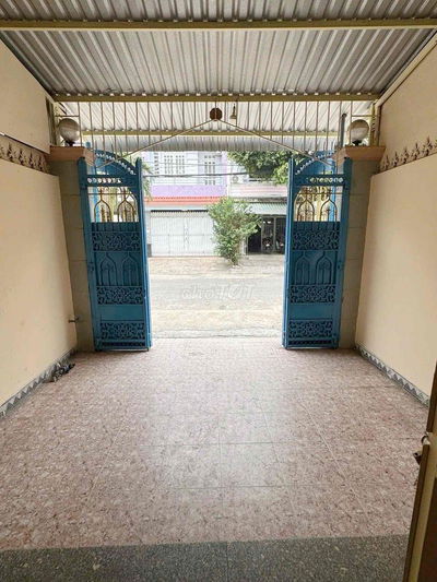 cho thuê nhà tên lửa -4tấm -6pn ,giá rẻ