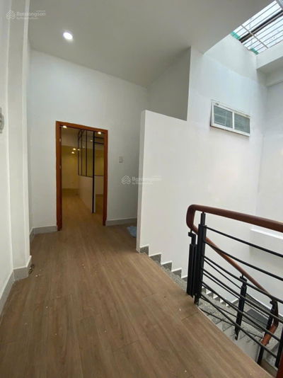 Vip Phú Nhuận mặt tiền kinh doanh Nguyễn Đình Chính - ngang gần 5m, 102m2 cho thuê 35 triệu/tháng