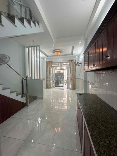 Nhà Mới 2PN Cách Hẻm Xe Hơi Vài Bước Chân, Trần Văn Đang Quận 3