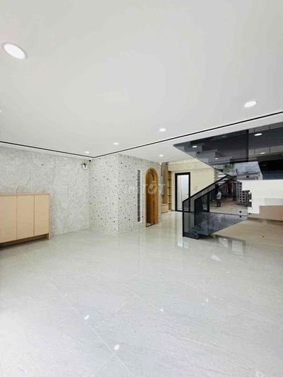 nhà chính cần bán sau căn MT phan huy ích P12 gò vấp