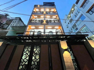 Bán CHDV  , 15 phòng trung tâm quận 10