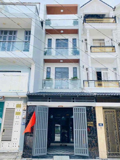 Nhà mặt tiền đường tx43 .Dt 4*17m đúc 2 lầu,sân thượng., có 4pn