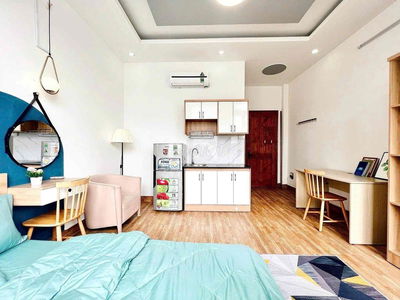 phòng full nội thất Ban Công lầu 1