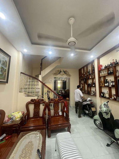 NHÀ ĐẸP DÂN XÂY 5 TẦNG CHẮC CHẮN –LÔ GÓC – KHU QUÂN ĐỘI - AN NINH TỐT