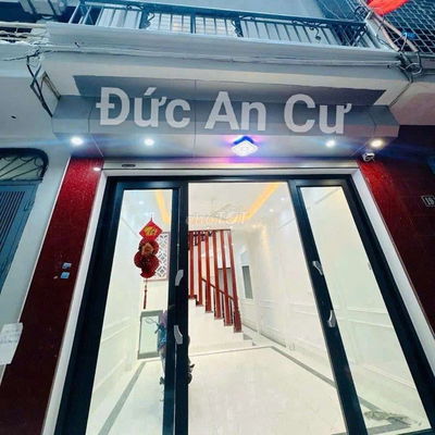 Nhà 5 tầng Thái Hà 45m², ô tô vào tận cửa, ở sướng, trung tâm Đống Đa
