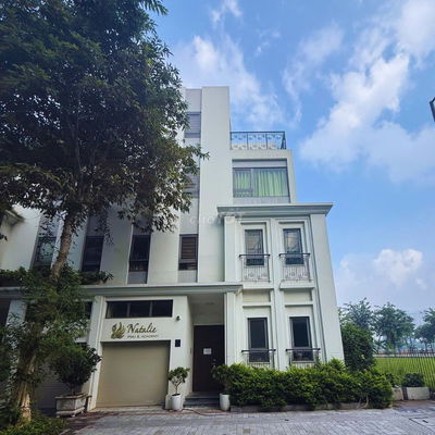 Bán biệt thự The Manor Nguyễn Xiển 160m2, vị trí căn góc sát chung cư