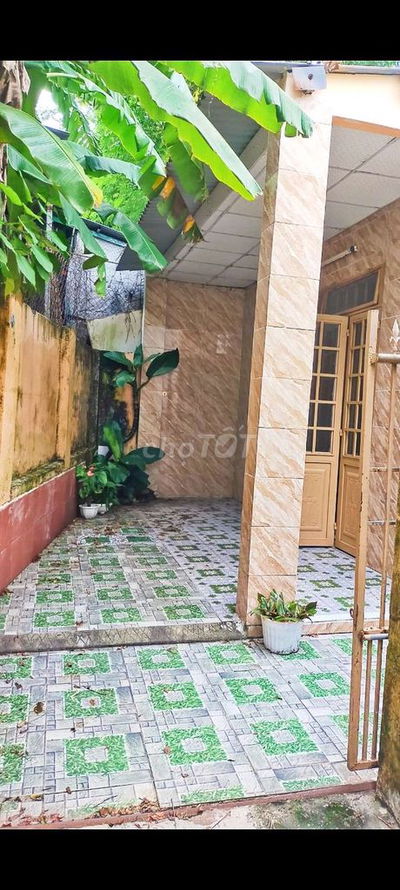 Tìm đâu ra nhà C4 kiên cố Dt 100m2 mà nhỉnh 2tỷ