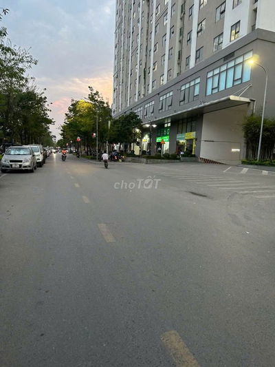 CHO THUÊ MẶT BẰNG LÔ GÓC NGÃ 4 SIÊU ĐẸP, ĐƯỜNG TRẦN THỦ ĐỘ, HOÀNG MAI