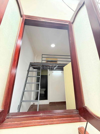 CÓ GÁC- 20m2- có cửa sổ, wc riêng- Full NT- gần Hàng xanh và Landmark