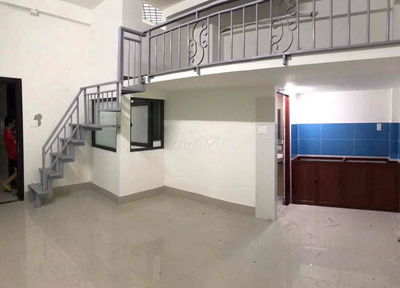 Phòng trọ 35m2 có thang máy sát trường Maketting Q7